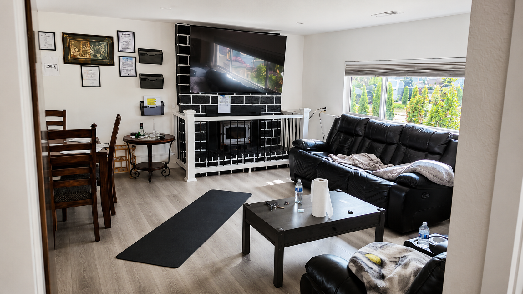 Warm moments of care in a family home setting
